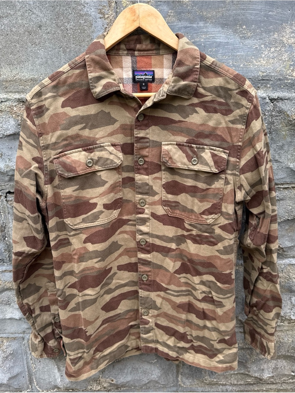 Patagonia Fjord Flannel Shirt Mens Medium Bear Witness Camo Sage Khaki Button Up